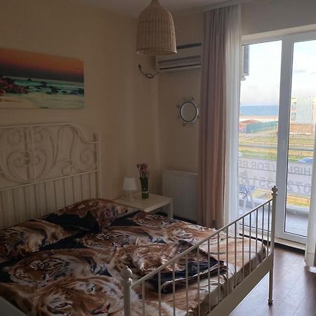 Apartament Summerland La Malul Marii Negre Mamaia Exterior photo